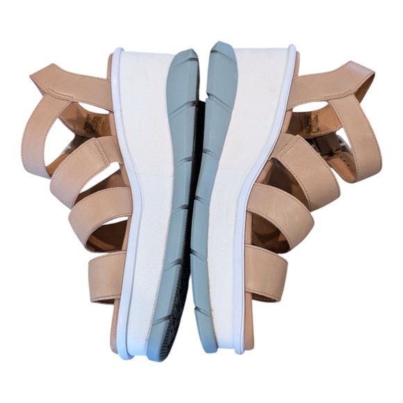 Sorel Beige and White Wedge Sandals - Picture 6 of 8
